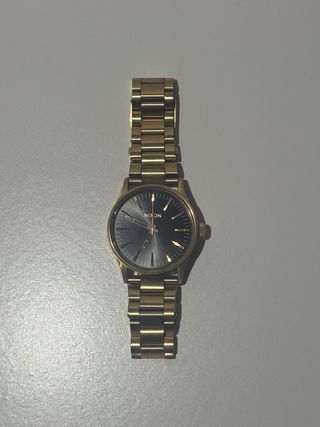 Reloj Nixon Dorado Esfera Negra