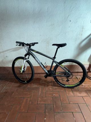 Bicicleta Rockrider ST 520 27.5