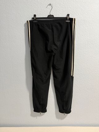 Jogger Adidas One World