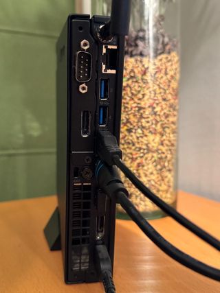 Mini PC Lenovo ThinkCentre Negro/Rojo