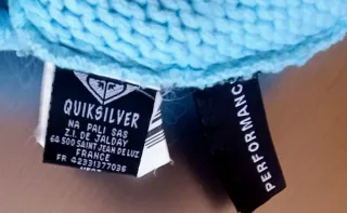 Cappellino Quiksilver azzurro con cuori