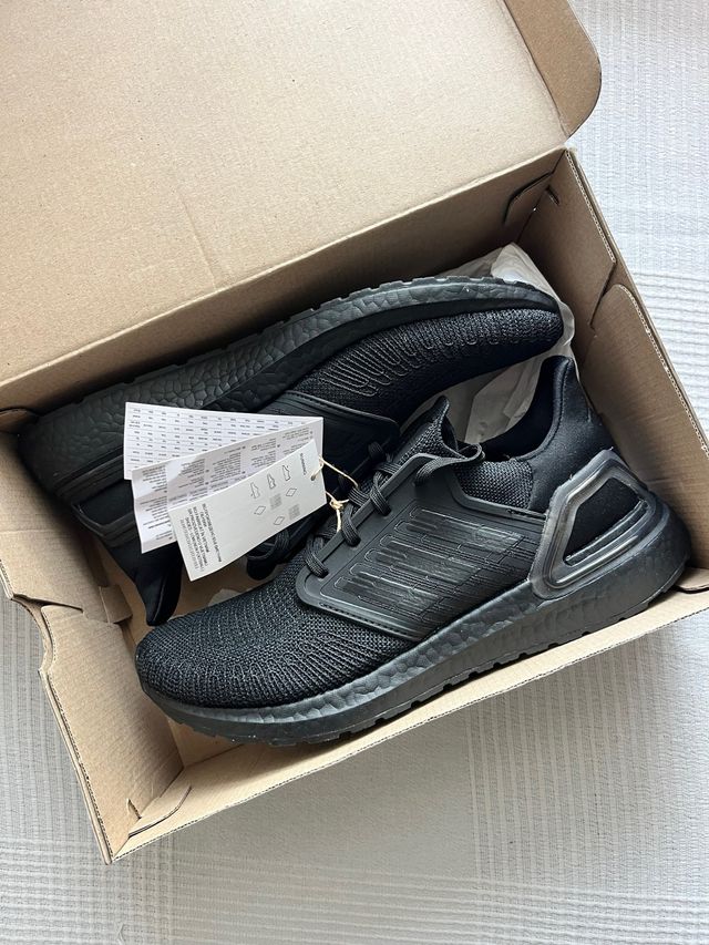 Adidas Ultraboost 20 - 45.5 EU