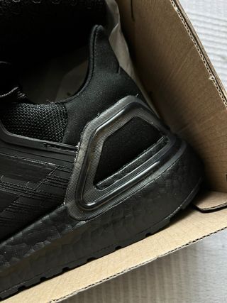 Adidas Ultraboost 20 - 45.5 EU