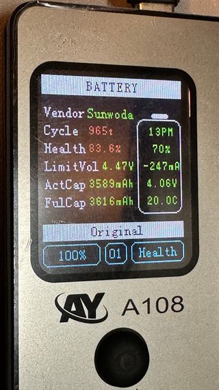 Batería iPhone 14 Plus - 83%. Original Apple 