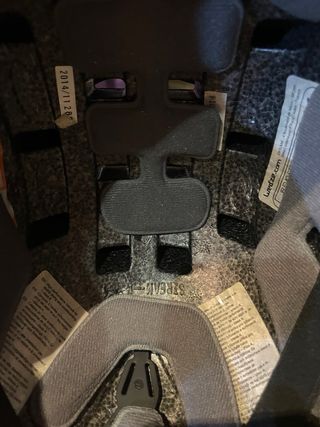 Casco de esquí para niños. tengo 2 unidades