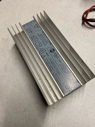 Zetagi R20 Riduttore Tensione 20A