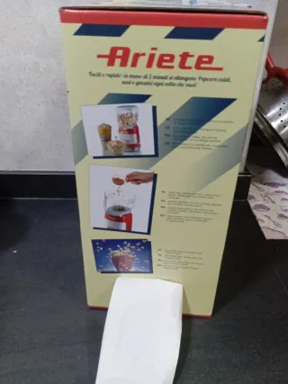 Máquina de Palomitas Ariete Roja y Blanca