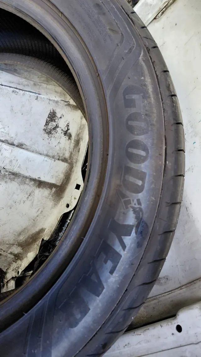 Neumáticos Goodyear 225/55 R17 (4 unidades)