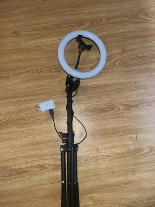 Aro de luz con trípode