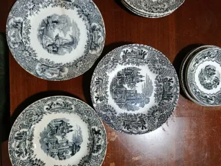 Set 10 platos de La Cartuja de Sevilla