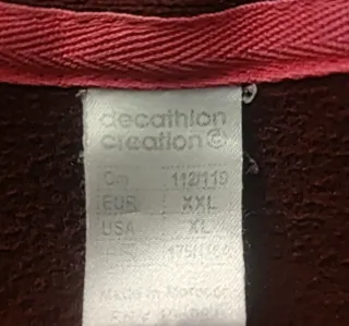 Forro polar Decathlon color berenjena Talla XL