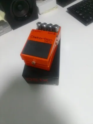 Boss DS-1X Distortion Pedal