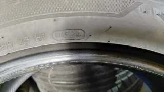 Neumático 275/40/19