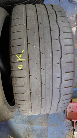 Neumático 275/40/19