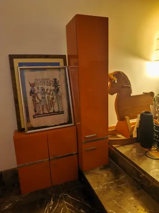 2 Mueble Estantería Naranja y Marrón