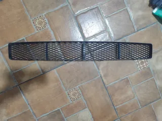 Rejilla Ford Focus 2001