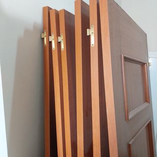 6 Puertas de madera maciza