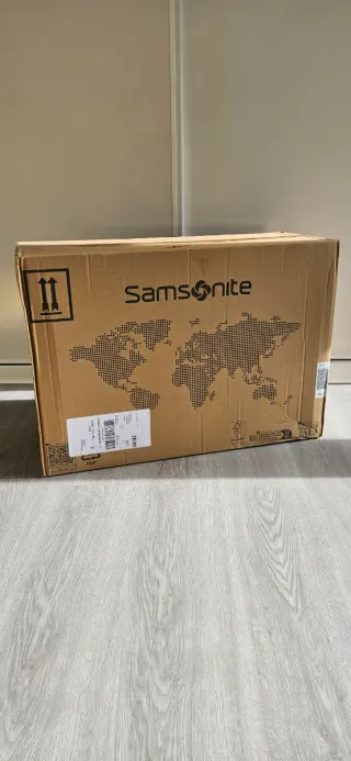 Maleta Rígida Samsonite Roja