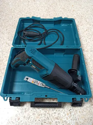 Martillo combinado Makita HR2630T