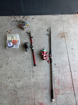 2 Cañas de Pescar con Accesorios