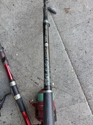 2 Cañas de Pescar con Accesorios