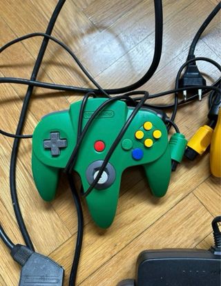 Nintendo 64 + 4 Mandos
