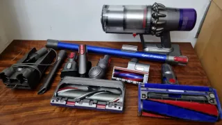 Aspirapolvere Dyson V11