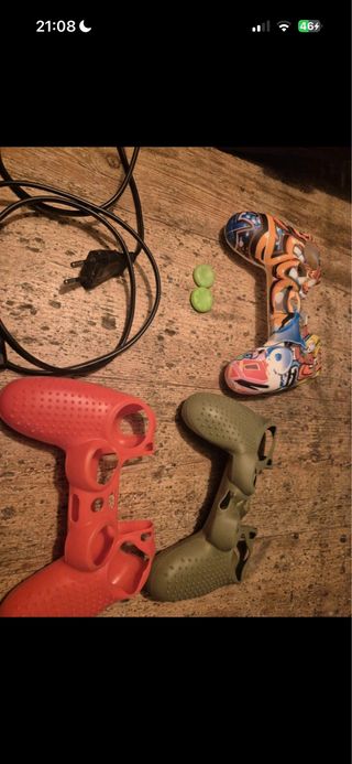 PlayStation 4+ 4 mandos + 9 juegos +accesorios