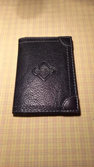 Cartera de piel de hombre nueva!