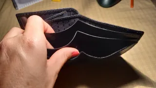 Cartera de piel de hombre nueva!
