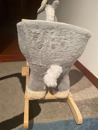 Caballito balancín peluche