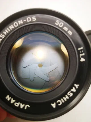 Objetivo Yashinon DS 50mm 1:1.4 M42