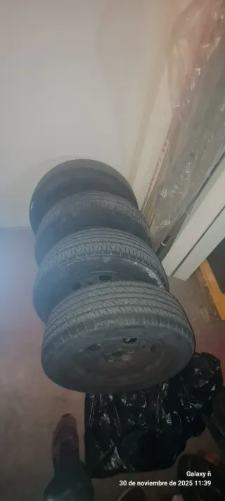 Juego de 4 Ruedas de Coche