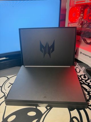 Portátil Acer Predator tritón 300 SE Plata