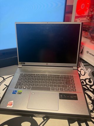 Portátil Acer Predator tritón 300 SE Plata