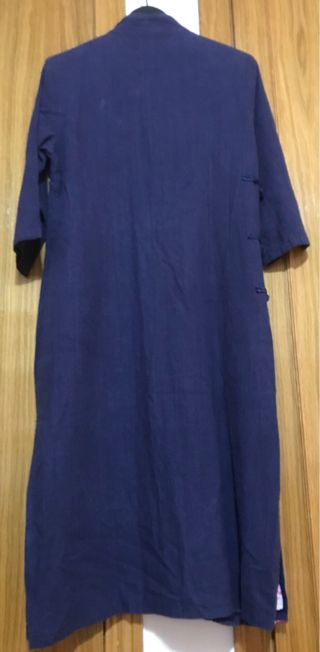 Vestido chino azul bordado flores