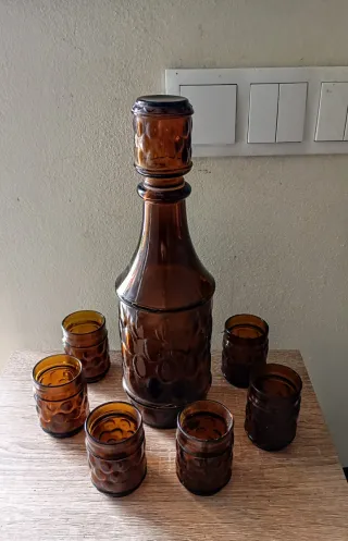 Licoreira Vintage Castanha com 6 Copos