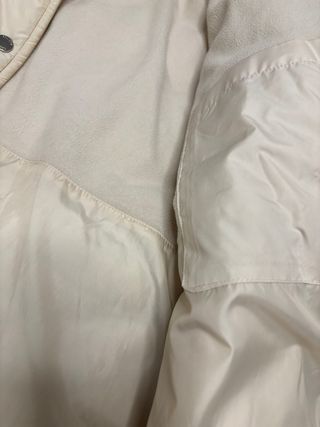 Abrigo plumífero largo beige Hollister
