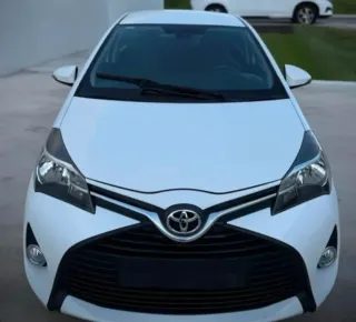 Toyota Yaris 2015 solo 90.000km!!!
