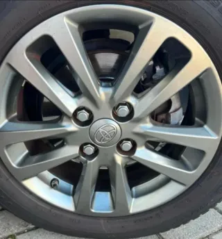 Toyota Yaris 2015 solo 90.000km!!!