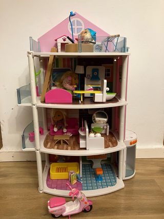 Casa Barriguitas con muñecas y accesorios