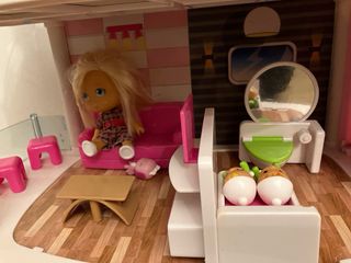 Casa Barriguitas con muñecas y accesorios