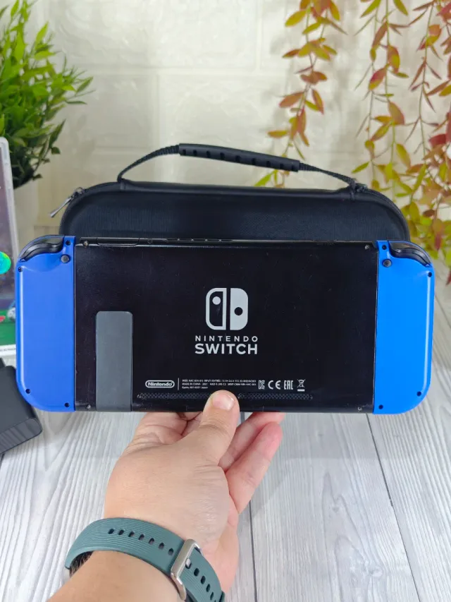 Consola Nintendo switch+FIFA 24