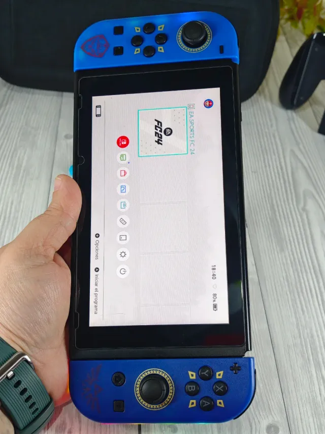 Consola Nintendo switch+FIFA 24