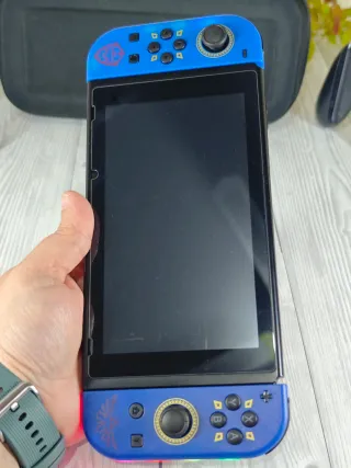 Consola Nintendo switch+FIFA 24