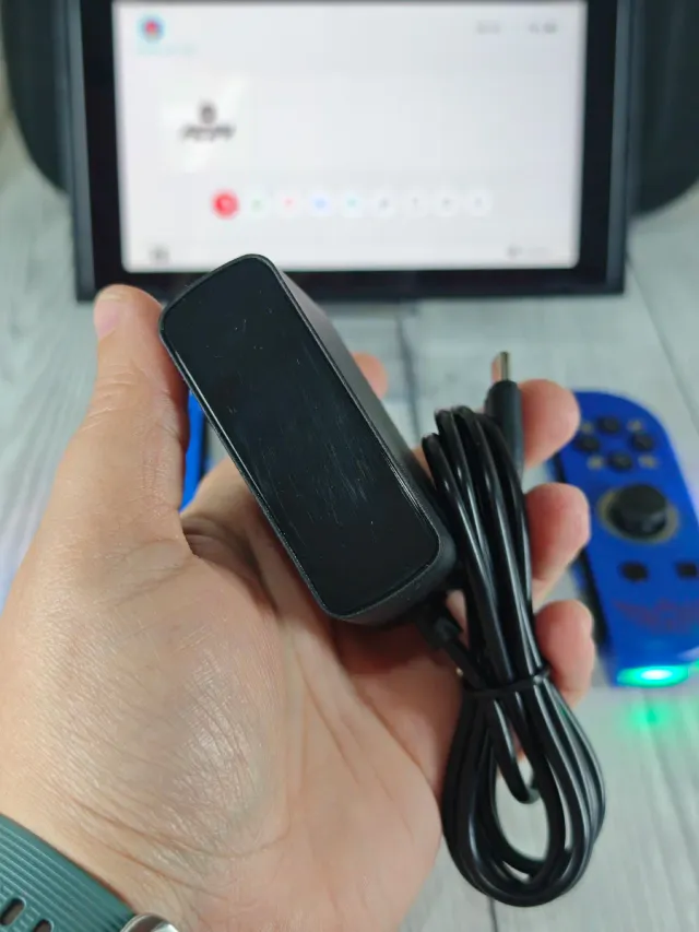 Consola Nintendo switch+FIFA 24