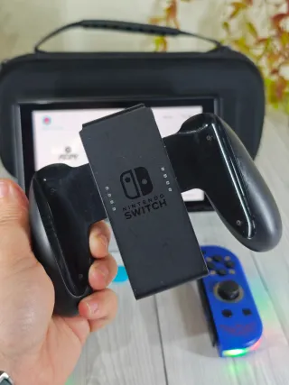 Consola Nintendo switch+FIFA 24