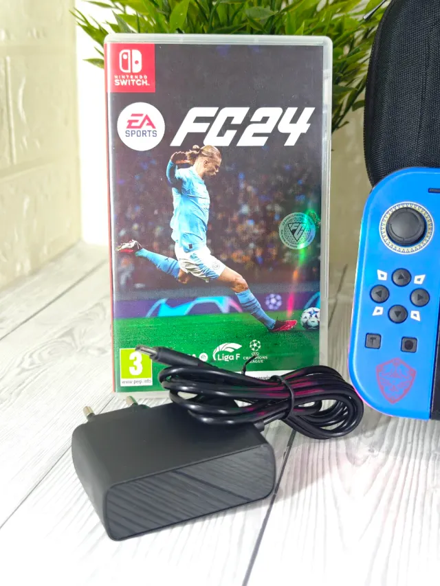 Consola Nintendo switch+FIFA 24