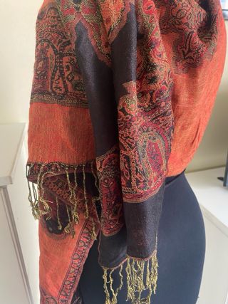 Sciarpa con farfalle 100%cashmer