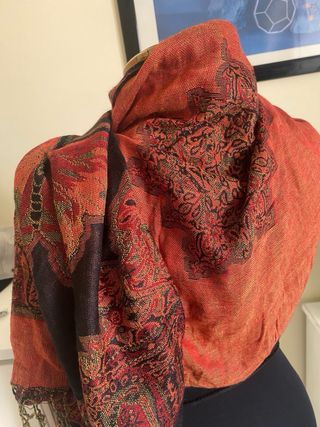 Sciarpa con farfalle 100%cashmer